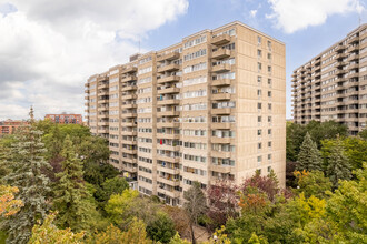 750 Montpellier in Montréal, QC - Building Photo - Building Photo