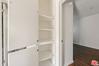 1857 W 24th St in Los Angeles, CA - Building Photo - Building Photo