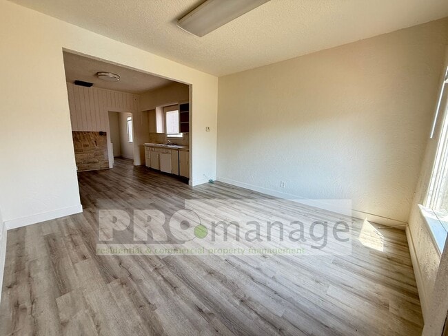 233 E 1st St in Idaho Falls, ID - Building Photo - Building Photo