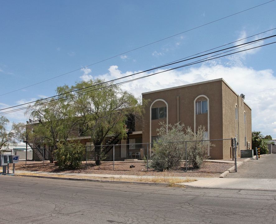 Kelso Court Apartments in Tucson, AZ - Building Photo