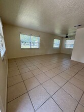 822 S Lone Oak Dr in Leesburg, FL - Building Photo - Building Photo