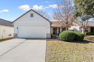 121 Plover Pass in Georgetown, TX - Foto de edificio - Building Photo