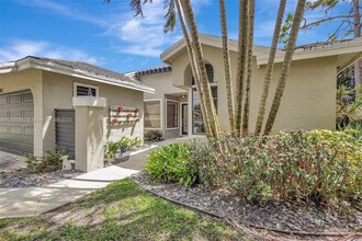6105 Brandon St in West Palm Beach, FL - Building Photo - Building Photo