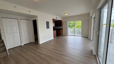 1712 SW 2nd Ave in Miami, FL - Building Photo - Building Photo