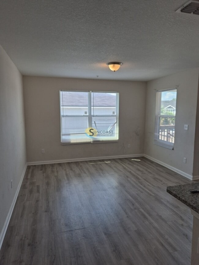 9211 Western Way in Jacksonville, FL - Building Photo - Building Photo