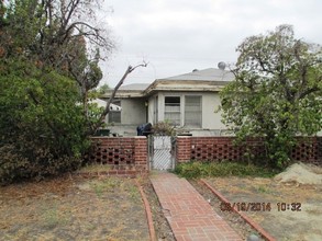 11312-11318 Victory Blvd in North Hollywood, CA - Building Photo - Building Photo