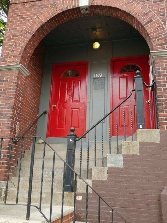 15A Linden St in Boston, MA - Building Photo - Building Photo