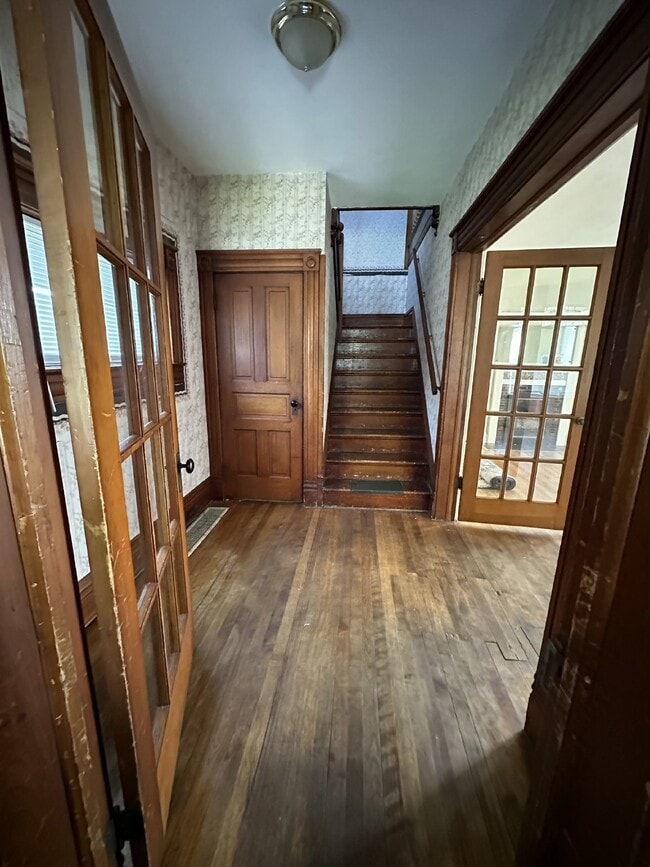 429 Hudson St in Eau Claire, WI - Building Photo - Building Photo