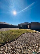 517 Almond Tree Ln in Clovis, NM - Building Photo - Building Photo