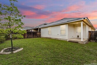 4219 Busbee Fields in Saint Hedwig, TX - Building Photo - Building Photo