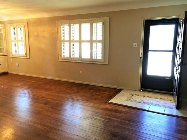216 Chula Vista Pl NE in Albuquerque, NM - Building Photo - Building Photo