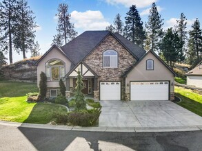 305 S Shelley Lake Ln in Spokane Valley, WA - Building Photo - Building Photo