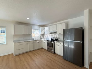 7026 Settlers Ridge in San Antonio, TX - Foto de edificio - Building Photo