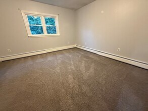 288 Vane St, Unit 2 in Revere, MA - Building Photo - Building Photo