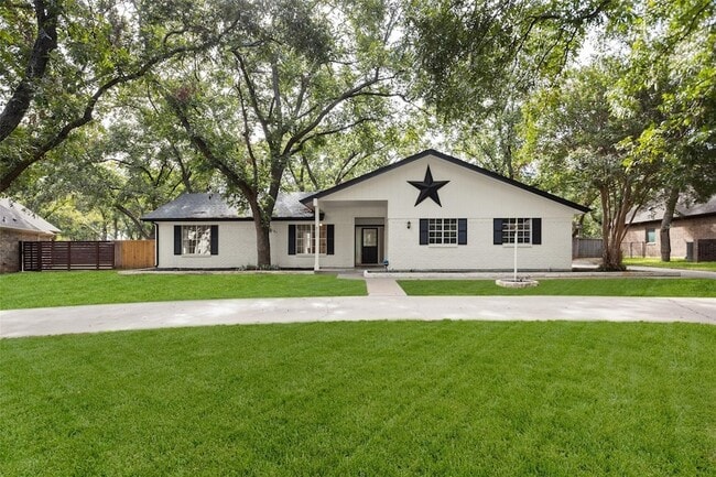 property at 8735 S Monticello Cir