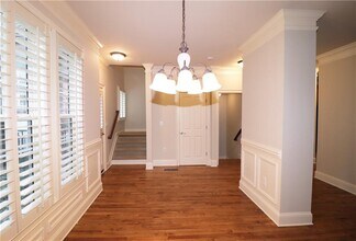 1284 Ashford Creek Way NE in Atlanta, GA - Building Photo - Building Photo