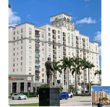 651 Okeechobee Blvd in West Palm Beach, FL - Foto de edificio - Building Photo