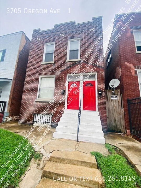 3705 Oregon Ave-Unit -1 in St. Louis, MO - Building Photo