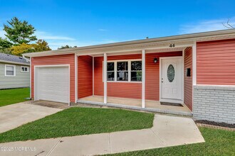 44 Chancellor Ct in Toms River, NJ - Building Photo - Building Photo
