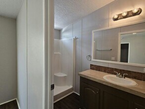 11547 Lamplighter Ln in Tampa, FL - Building Photo - Building Photo