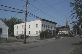 439-453 Hallett St in Bridgeport, CT - Building Photo - Building Photo