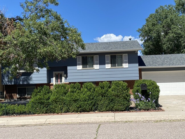 1514 Nokomis Dr in Colorado Springs, CO - Building Photo - Building Photo