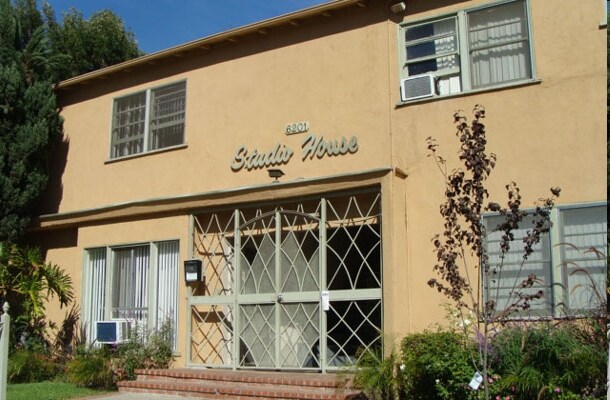6201 Fountain Ave in Los Angeles, CA - Building Photo - Building Photo