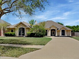 17302 Lonesome Dove Trail in Houston, TX - Building Photo