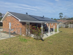 5310 Lord Tennyson Dr in Wilmington, NC - Building Photo - Building Photo