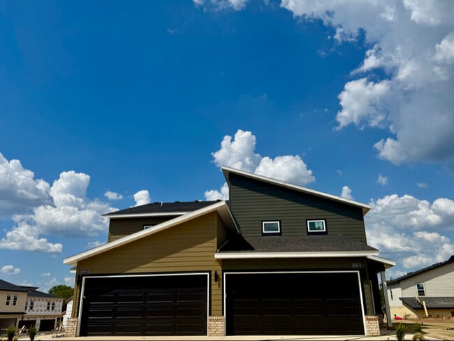 property at 1802 SW Poigai Wy