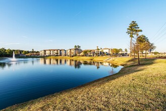 The Cape in Tomball, TX - Building Photo - Building Photo