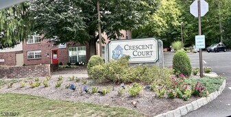 3105 Schindler Ln in Wayne, NJ - Building Photo