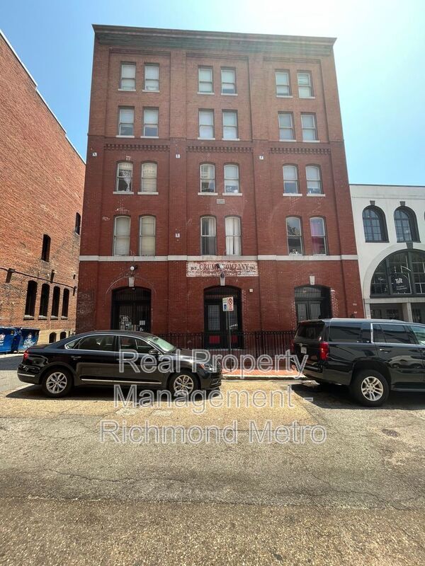 property at 21 S 13th St