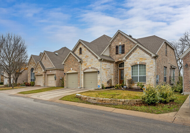 Whitney Oaks Condos