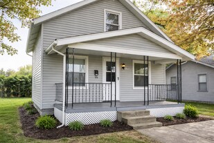 2134 34th St NE in Canton, OH - Building Photo