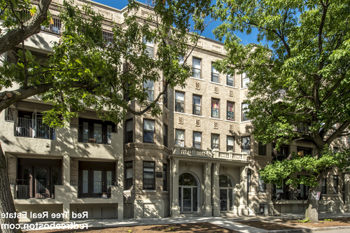 1137 Commonwealth Avenue-Unit -CX2 in Boston, MA - Building Photo