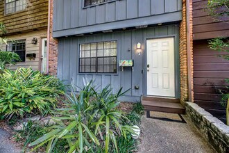 242 Lake Ella Dr in Tallahassee, FL - Building Photo - Building Photo
