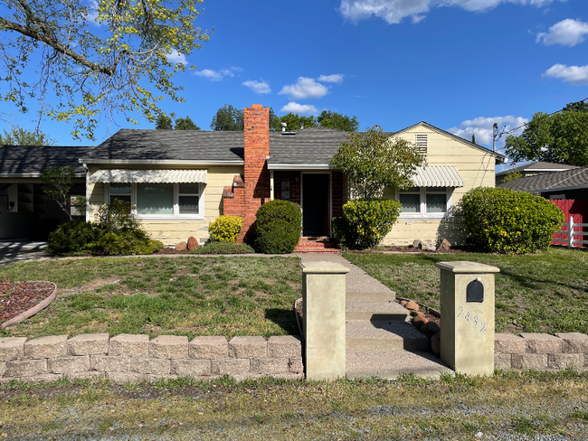 property at 2432 Casa Way