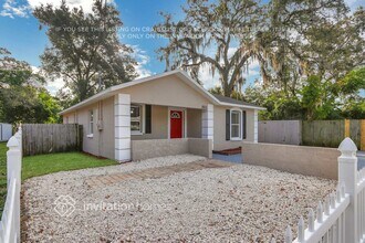 8613 N Mulberry St in Tampa, FL - Building Photo - Building Photo