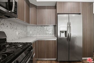 1819 Kelton Ave in Los Angeles, CA - Building Photo - Building Photo