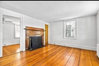 212 North St in Hingham, MA - Building Photo - Building Photo