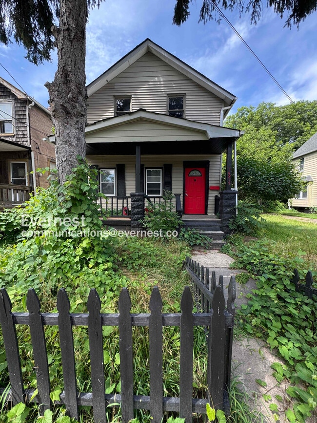 property at 14917 Darwin Ave