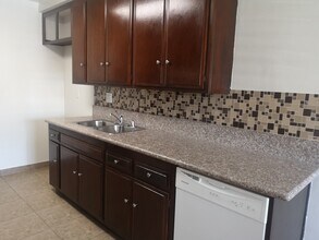 3675 Monon St, Unit 103 in Los Angeles, CA - Building Photo - Building Photo