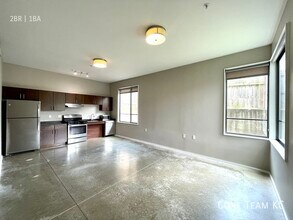 3632 Gillham Rd in Kansas City, MO - Building Photo - Building Photo