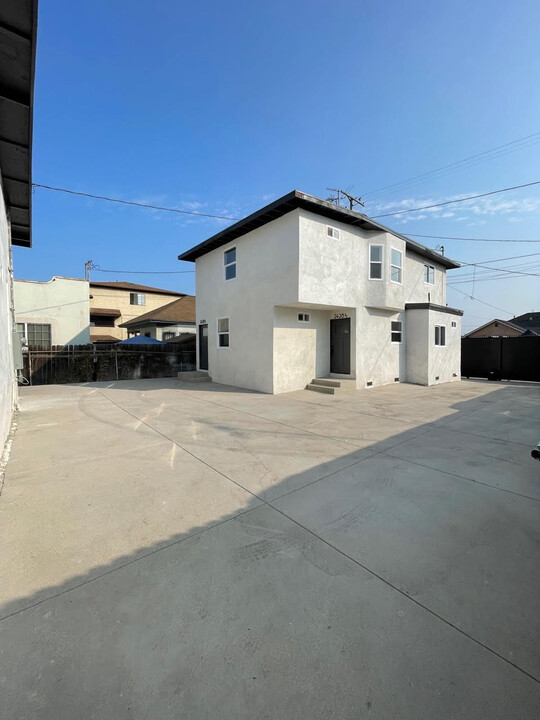 2426 Houston St, Unit 4 in Los Angeles, CA - Building Photo