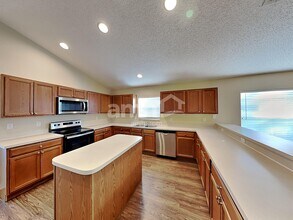 1110 Bluegrass Dr in Groveland, FL - Building Photo - Building Photo