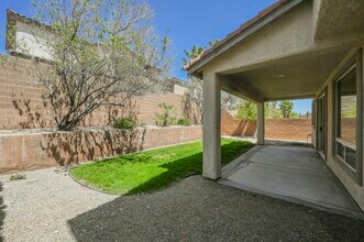 11764 Via Esperanza St in Las Vegas, NV - Building Photo - Building Photo