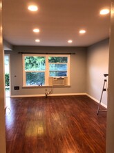 1100 Vincent Way in Glendale, CA - Building Photo - Building Photo