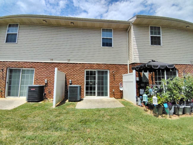 65 Duiguid Dr in Lynchburg, VA - Building Photo - Building Photo