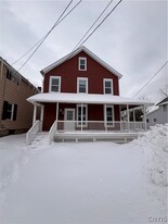 11 Grove Ave in Auburn, NY - Building Photo
